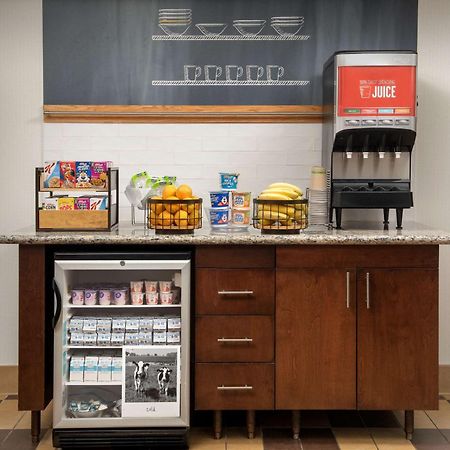 Hampton Inn & Suites Holly Springs Bagian luar foto