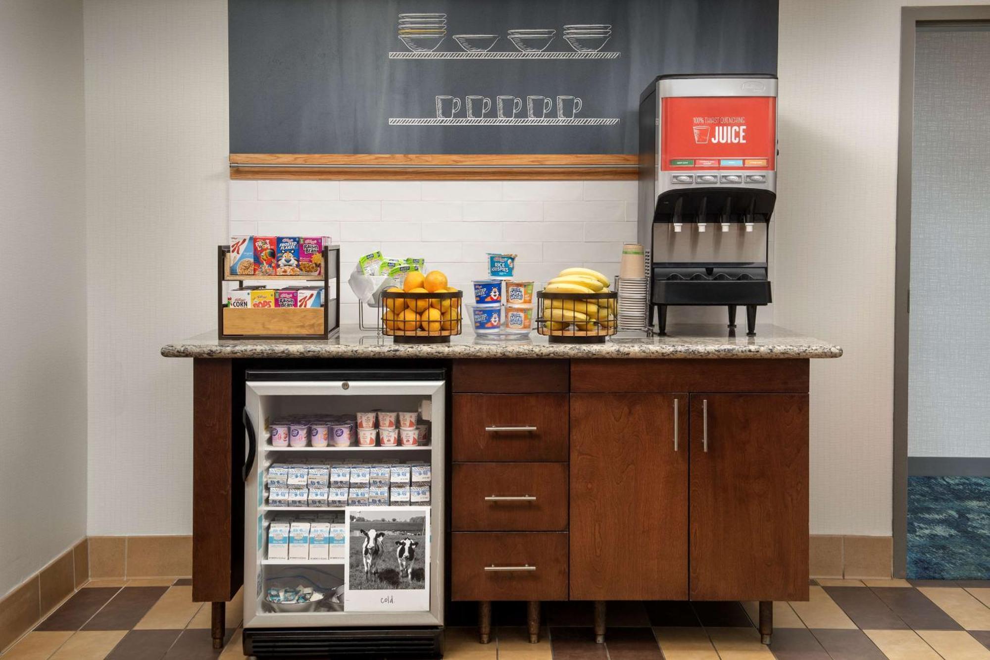 Hampton Inn & Suites Holly Springs Bagian luar foto