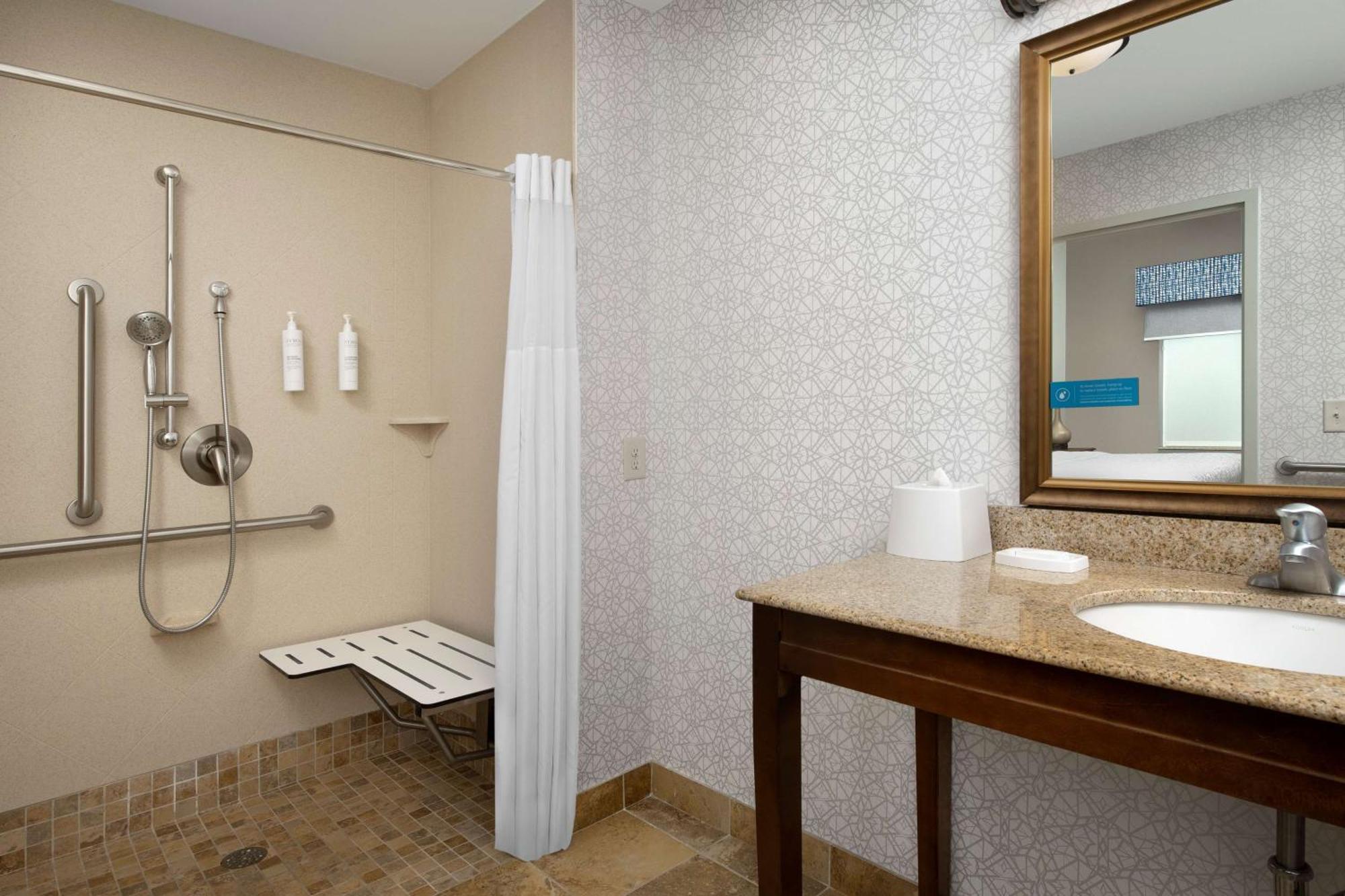 Hampton Inn & Suites Holly Springs Bagian luar foto